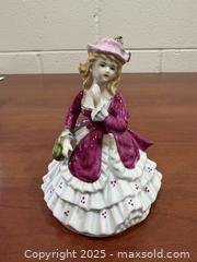 MaxSold Auction: Porcelain Lady Figurine in Pink and White Dress /Vintage Elegance in Motion – Porcelain Music Box Figurine - New Westminster (British Columbia, Canada) SELLER MANAGED Reseller Online Auction - Columbia Street