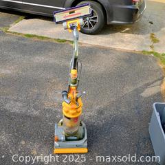 MaxSold Auction: Dyson vacuum  - Waterford (New Jersey, USA) SELLER MANAGED Downsizing Online Auction - Chew Road