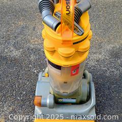 MaxSold Auction: Dyson vacuum  - Waterford (New Jersey, USA) SELLER MANAGED Downsizing Online Auction - Chew Road