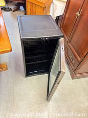 MaxSold Auction: Danby Premiere Wine Cooler Beverage Refrigerator Stainless/Black - Cobourg (Ontario, Canada) SELLER MANAGED Estate Sale Online Auction -  King Street East