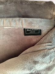 MaxSold Auction: Vintage Black Forest Collection Gray Herringbone Plush Throw Blanket - Menlo Park (California, USA) SELLER MANAGED Estate Sale Online Auction - Sharon Park Drive (CONDO)