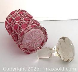 MaxSold Auction: Antique Crystal Perfume Bottle - Aurora (Ontario, Canada) PARTNER MANAGED Downsizing Online Auction - Murray Drive