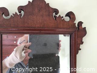 MaxSold Auction: Antique Georgian Mirror - Aurora (Ontario, Canada) PARTNER MANAGED Downsizing Online Auction - Murray Drive