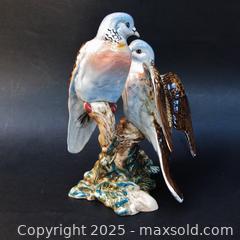 MaxSold Auction: Beswick Turtle Doves Figurine No. 1022  - Aurora (Ontario, Canada) PARTNER MANAGED Downsizing Online Auction - Murray Drive