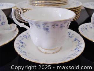 MaxSold Auction: Royal Albert &#39;Memory Lane&#39; Dinnerware  - Aurora (Ontario, Canada) PARTNER MANAGED Downsizing Online Auction - Murray Drive