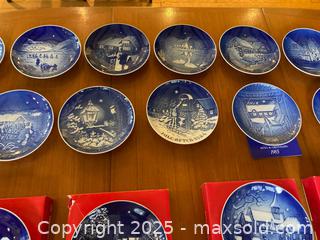 MaxSold Auction: Bing &#38; Grondahl Copenhagen Christmas Plate Lot - Ottawa (Ontario, Canada) SELLER MANAGED Downsizing Online Auction -  Grove Avenue