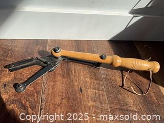 MaxSold Auction: Skeet/Clay Pigeon thrower  - Elizabethtown-Kitley (Ontario, Canada) SELLER MANAGED Downsizing Online Auction -  Kilkenny Road