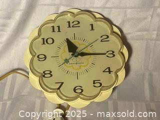 MaxSold Auction: Mid Century Modern Sunburst style Clock - Tested Working - Kingston (Ontario, Canada) SELLER MANAGED Estate Sale Online Auction - Monterey Court