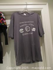 MaxSold Auction: 7 Ladies Tops - Richmond Hill (Ontario, Canada) SELLER MANAGED Downsizing Online Auction - White Pine Trail