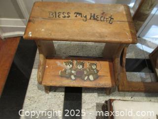 MaxSold Auction: Accent Wood Furniture Pieces - Richmond Hill (Ontario, Canada) SELLER MANAGED Downsizing Online Auction - White Pine Trail