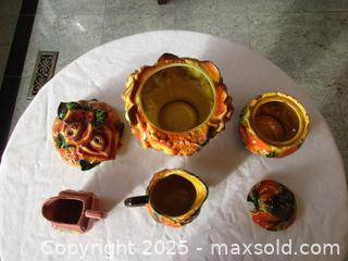 MaxSold Auction: Ceramic Table Pieces - Richmond Hill (Ontario, Canada) SELLER MANAGED Downsizing Online Auction - White Pine Trail