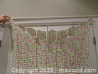 MaxSold Auction: Crochet Throw - Richmond Hill (Ontario, Canada) SELLER MANAGED Downsizing Online Auction - White Pine Trail