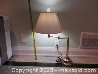 MaxSold Auction: Desk Lamp - Richmond Hill (Ontario, Canada) SELLER MANAGED Downsizing Online Auction - White Pine Trail