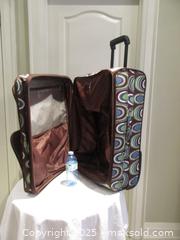 MaxSold Auction: Luggage - Richmond Hill (Ontario, Canada) SELLER MANAGED Downsizing Online Auction - White Pine Trail