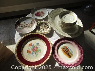 MaxSold Auction: Various Collector Plates - Richmond Hill (Ontario, Canada) SELLER MANAGED Downsizing Online Auction - White Pine Trail