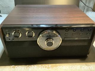 MaxSold Auction: Victrola 370B, 7 in 1 Nostalgic Belt Drive Turntable with Blue Tooth - Milton (Ontario, Canada) SELLER MANAGED Estate Sale Online Auction - Chisholm Drive