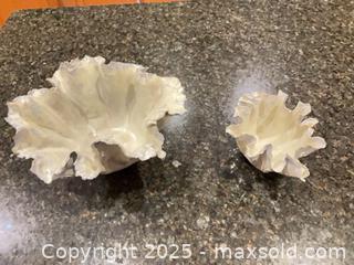 MaxSold Auction: Off-White Glazed Ruffled Ceramic Centerpiece Bowl - Erie (Colorado, USA) SELLER MANAGED Moving Online Auction - Madison Drive