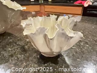 MaxSold Auction: Off-White Glazed Ruffled Ceramic Centerpiece Bowl - Erie (Colorado, USA) SELLER MANAGED Moving Online Auction - Madison Drive