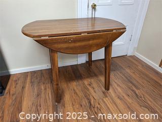 MaxSold Auction: Drop Leaf Table - Newburgh (Ontario, Canada) SELLER MANAGED Charity/Fundraising Online Auction - Academy Street
