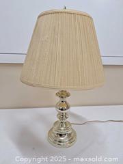 MaxSold Auction: Lamp with Shade - Newburgh (Ontario, Canada) SELLER MANAGED Charity/Fundraising Online Auction - Academy Street