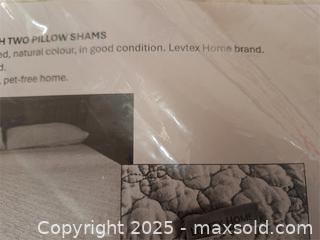 MaxSold Auction: Levtex Home Bed Spread with 2 Pillow Shams - Newburgh (Ontario, Canada) SELLER MANAGED Charity/Fundraising Online Auction - Academy Street