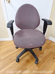 MaxSold Auction: Office Chair - Newburgh (Ontario, Canada) SELLER MANAGED Charity/Fundraising Online Auction - Academy Street