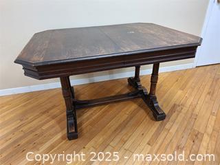 MaxSold Auction: Solid Wood Dining Table with Folding Leaf - Newburgh (Ontario, Canada) SELLER MANAGED Charity/Fundraising Online Auction - Academy Street
