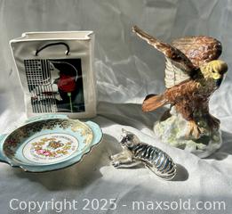 MaxSold Auction: Decorative pieces - Toronto (Ontario, Canada) SELLER MANAGED Downsizing Online Auction - Woodfield Road