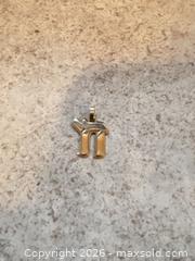 MaxSold Auction: 10k yellow gold Chai pendant - Ottawa (Ontario, Canada) SELLER MANAGED Downsizing Online Auction - Jeanne Darc Boulevard North