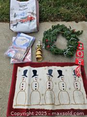 MaxSold Auction: Christmas/Winter Decor Lot: Doormat, Wreath, Ornaments - Chesapeake (Virginia, USA) PARTNER MANAGED Downsizing Online Auction - River Arch Drive