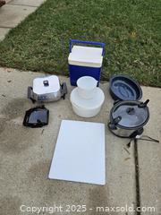 MaxSold Auction: Kitchen Countertop Appliances & Cookware Lot: Skillet, Cooker, Cooler - Chesapeake (Virginia, USA) PARTNER MANAGED Downsizing Online Auction - River Arch Drive