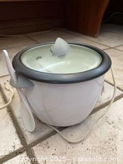 MaxSold Auction: Small kitchen appliance lot  - Vaughan (Ontario, Canada) PARTNER MANAGED Estate Sale Online Auction - Highway 27