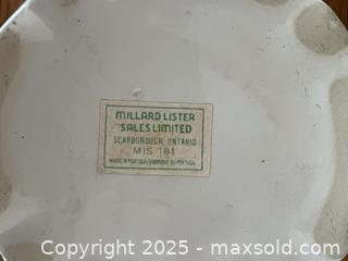 MaxSold Auction: Vintage MCM white pottery lot - Vaughan (Ontario, Canada) PARTNER MANAGED Estate Sale Online Auction - Highway 27