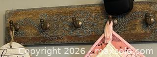 MaxSold Auction: Rustic Farmhouse Wall Coat & Key Hook Rack with 5 Hooks - Hamilton (Ontario, Canada) SELLER MANAGED Downsizing Online Auction - Cameron Avenue South