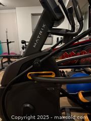 MaxSold Auction: Matrix  A30 Elliptical  Brand New!  - Toronto (Ontario, Canada) SELLER MANAGED Downsizing Online Auction -  Chestnut Park Road