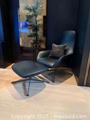 MaxSold Auction: Zanotta Kent Lounge Chair and Ottoman   - Toronto (Ontario, Canada) SELLER MANAGED Downsizing Online Auction -  Chestnut Park Road