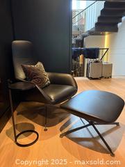 MaxSold Auction: Zanotta Kent Lounge Chair and Ottoman   - Toronto (Ontario, Canada) SELLER MANAGED Downsizing Online Auction -  Chestnut Park Road