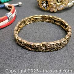 MaxSold Auction: Assorted bracelet lot 14 - Waterford (New Jersey, USA) SELLER MANAGED Downsizing Online Auction - Chew Road