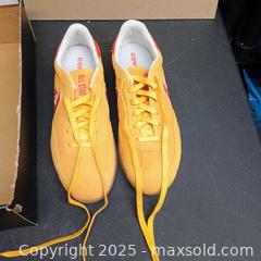 MaxSold Auction: Converse Run star trainer  - Waterford (New Jersey, USA) SELLER MANAGED Downsizing Online Auction - Chew Road