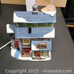 MaxSold Auction: Holiday time house  - Waterford (New Jersey, USA) SELLER MANAGED Downsizing Online Auction - Chew Road