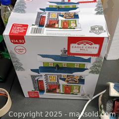 MaxSold Auction: Holiday time house  - Waterford (New Jersey, USA) SELLER MANAGED Downsizing Online Auction - Chew Road