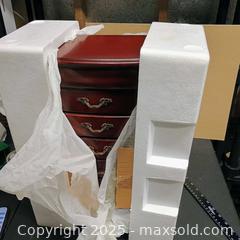 MaxSold Auction: Jewelry box  - Waterford (New Jersey, USA) SELLER MANAGED Downsizing Online Auction - Chew Road