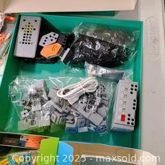 MaxSold Auction: JIMU Robot NEW - Waterford (New Jersey, USA) SELLER MANAGED Downsizing Online Auction - Chew Road