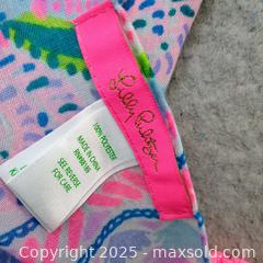 MaxSold Auction: Lilly Pulitzer scarfs lot 2 - Waterford (New Jersey, USA) SELLER MANAGED Downsizing Online Auction - Chew Road