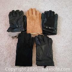 MaxSold Auction: Men&#39;s glove lot (5) - Waterford (New Jersey, USA) SELLER MANAGED Downsizing Online Auction - Chew Road