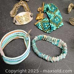 MaxSold Auction: Misc Bracelets lot of 15 - Waterford (New Jersey, USA) SELLER MANAGED Downsizing Online Auction - Chew Road