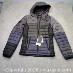 MaxSold Auction: Mountain horse female Puffer Equestrian jacket With hood NEW  - Waterford (New Jersey, USA) SELLER MANAGED Downsizing Online Auction - Chew Road