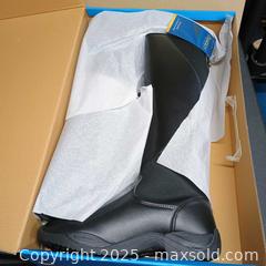 MaxSold Auction: Ovation ladies riding boots NEW  - Waterford (New Jersey, USA) SELLER MANAGED Downsizing Online Auction - Chew Road