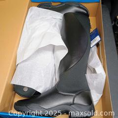 MaxSold Auction: Ovation riding boots NEW  - Waterford (New Jersey, USA) SELLER MANAGED Downsizing Online Auction - Chew Road