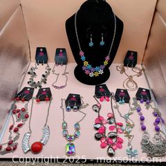 MaxSold Auction: Paparazzi earring and necklace set Lot (10) - Waterford (New Jersey, USA) SELLER MANAGED Downsizing Online Auction - Chew Road